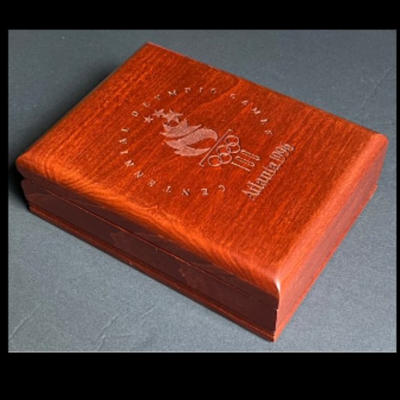 1996 Atlanta Olympic Athlete Winner's Medal Presentation Box - Picture 1 of 5